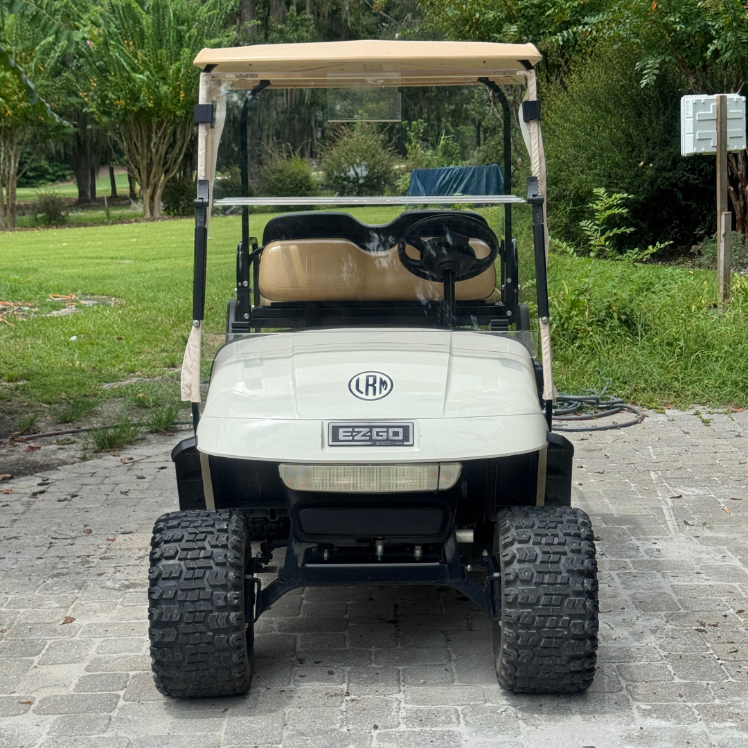 Mobile golf cart service in an Ocala, Florida neighborhood